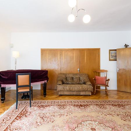 Casa Cu Cires Brasov Apartment Bagian luar foto