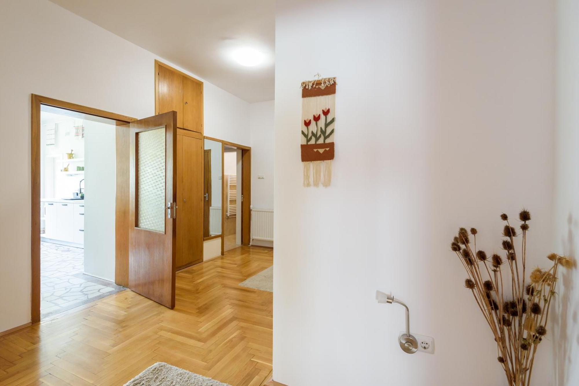 Casa Cu Cires Brasov Apartment Bagian luar foto