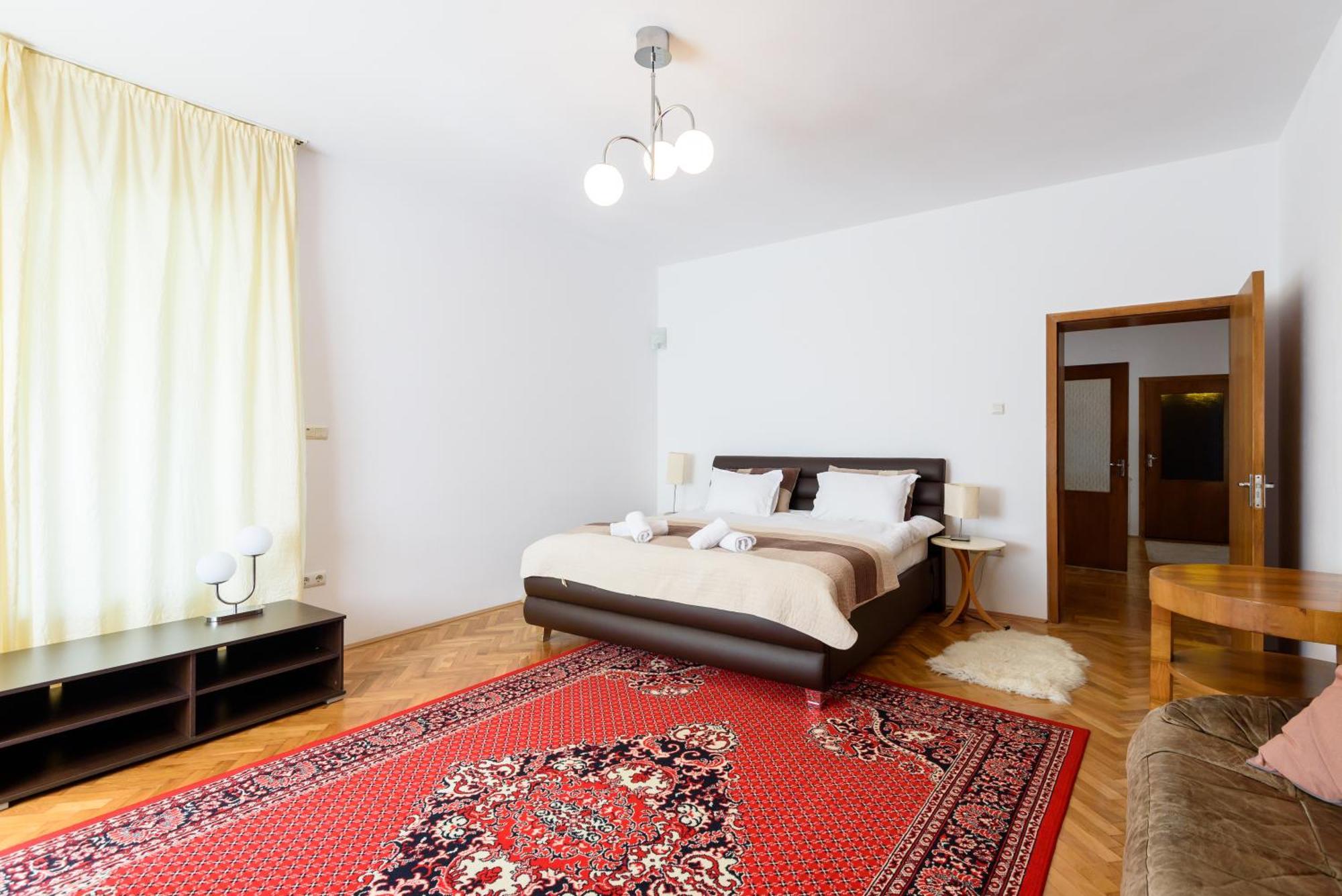 Casa Cu Cires Brasov Apartment Bagian luar foto